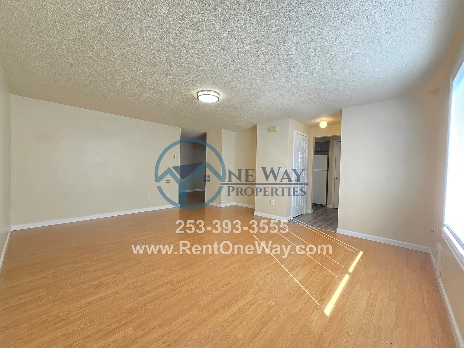 3 bed, 1184 sqft, $2,395 — Photo 3