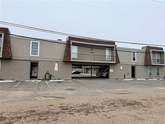 2nd image of 1516 Aztec Ave APT 105