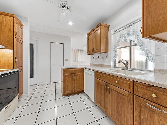 4th image of 2070 SW 13TH Terrace