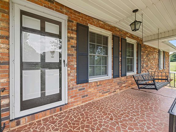 4th image of 631 Riveroak Cir