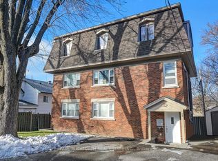 155 Clare St #1, Ottawa, ON K1Z 7C3