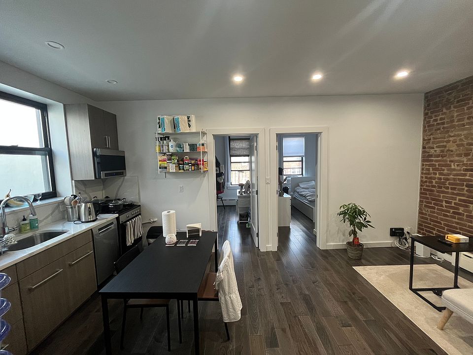 1st image of 35-47 32nd St #3R