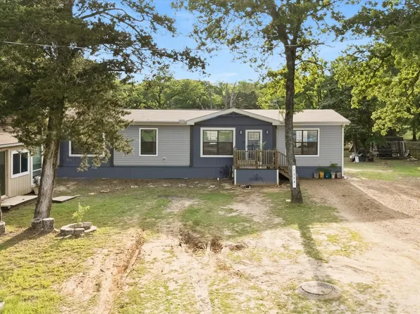 1334 E Woods Dr, Kemp, TX 75143