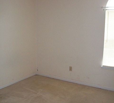 3rd image of 3532 Northpines Dr