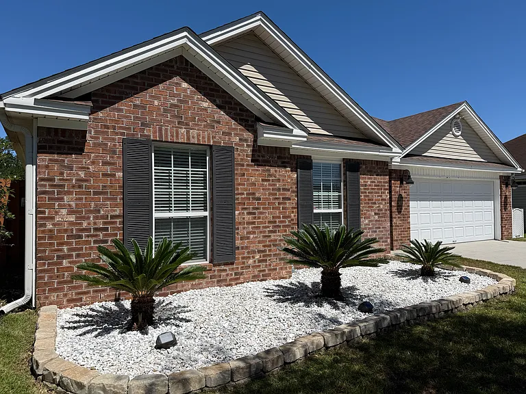6 Grenwick Ln — Photo 2