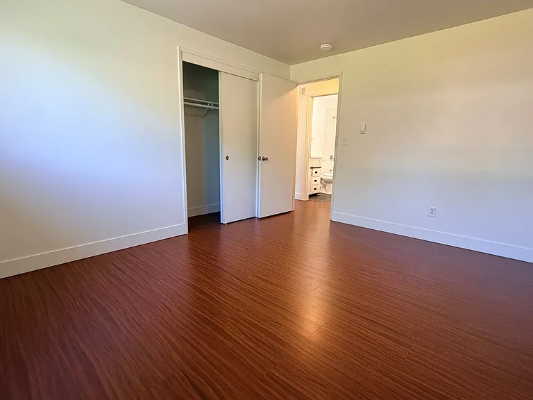 3100 NE 16th St. — Photo 21