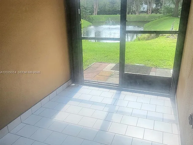 15495 Miami Lakeway N #1054 — Photo 18