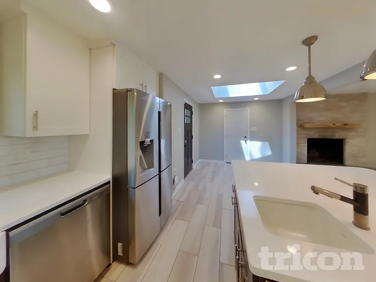 408 Meadowhurst Ln — Photo 5
