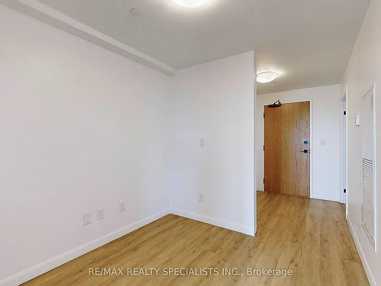 7 Erie Ave #809 — Photo 16