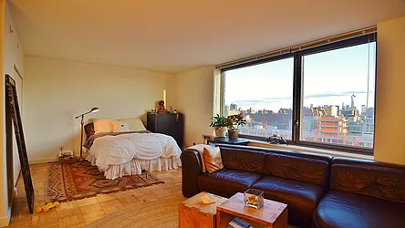 Rented by Park Property Advisors