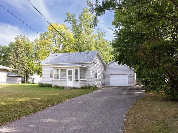 1109 2nd St NW, Faribault, MN 55021