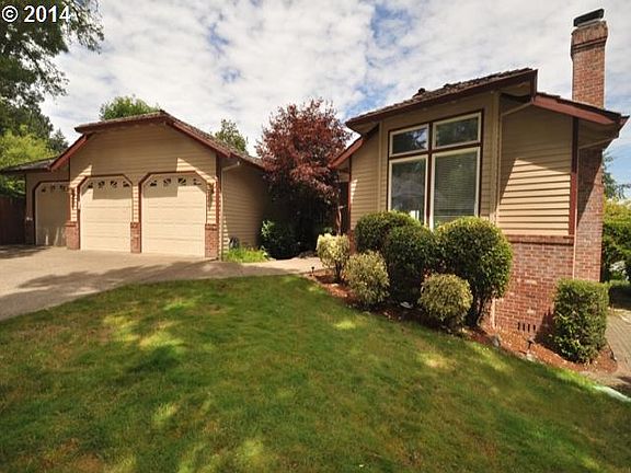2nd image of 1665 Edge Water Ct