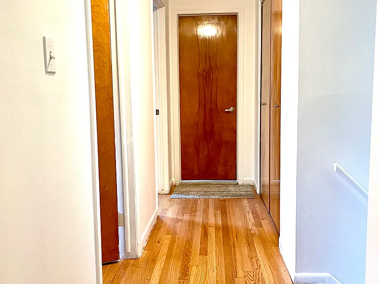 1322 Elliott Ave — Photo 11