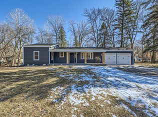 5495 Wedgewood Dr, Shorewood, MN 55331