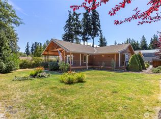 82 S Victory Ave, Port Townsend, WA 98368