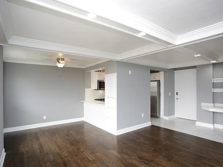 Plaza House — Photo 5