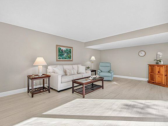 5th image of 865 NW 29th Avenue #D