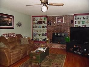 2nd image of 122 Crestview Dr