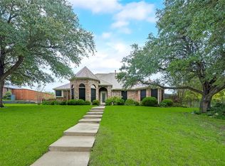 1935 Apache Trl, Mesquite, TX 75149