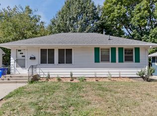 719 26th St SE, Cedar Rapids, IA 52403
