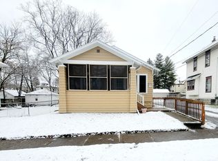 1819 Teel Ave, Lansing, MI 48910