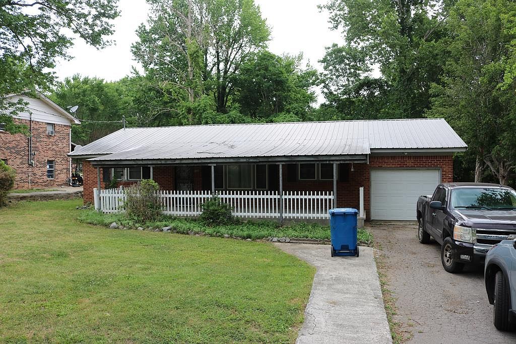 1506 Henry St, Murray, KY 42071 MLS 37102 Zillow