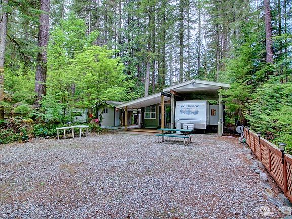 2nd image of 38 Gold Nugget Road