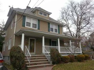 21 Vanderbeck Pl, Hackensack, NJ 07601