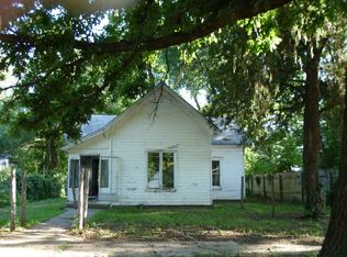 413 W 14th Ave, Winfield, KS 67156