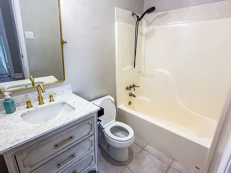200 N Sorrells Rd — Photo 15