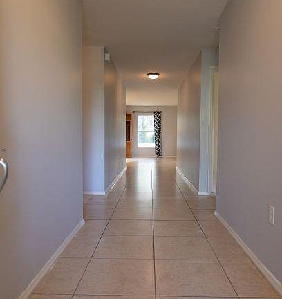 2nd image of 409 Bayberry Lakes Blvd