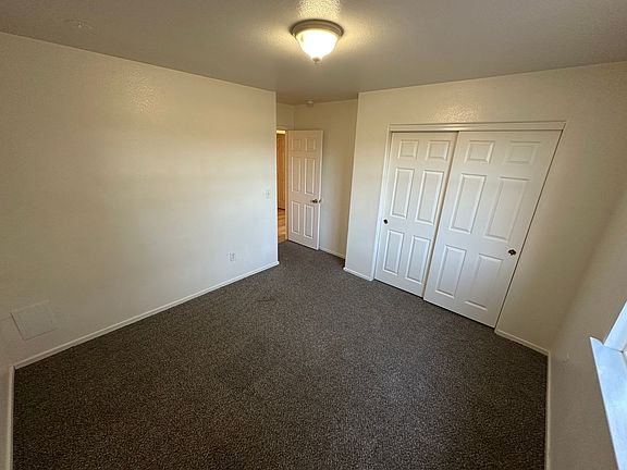 3rd image of 330 Soaring Way Unit B