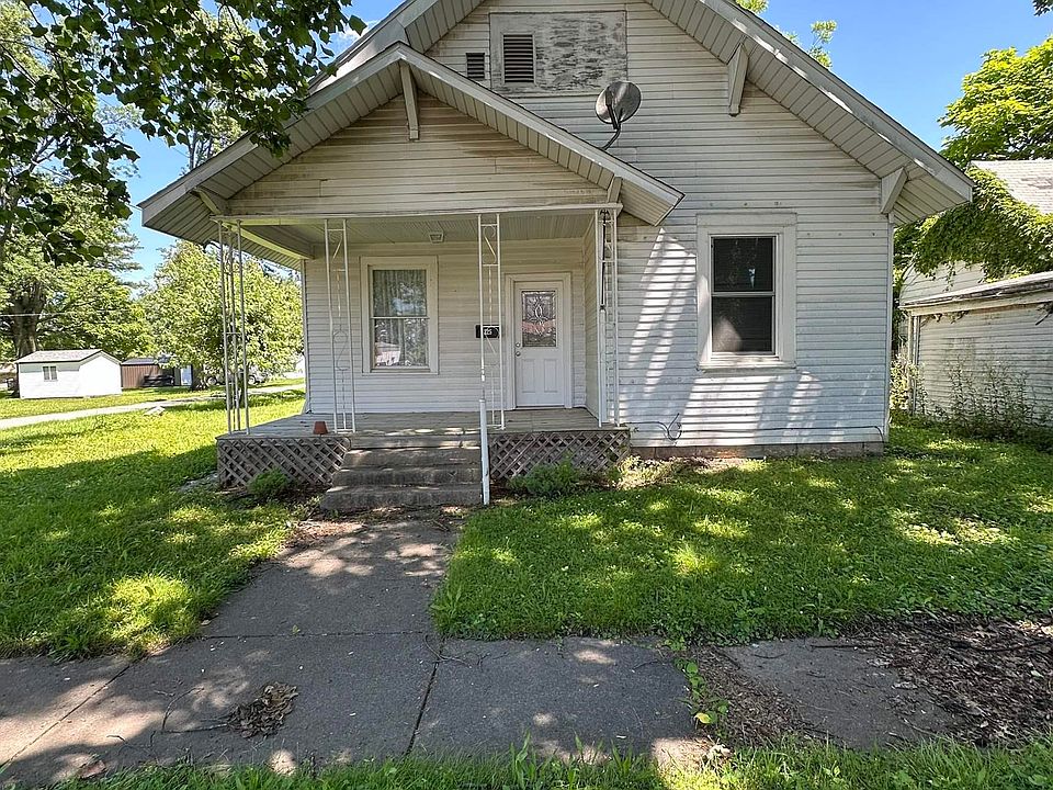 1st image of 225 W Hickory St