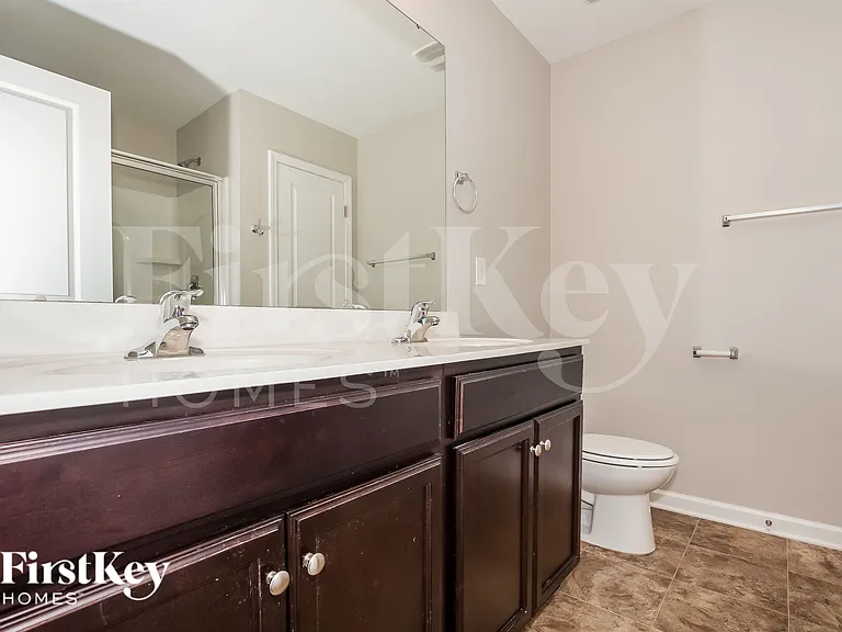 1512 Summer View Ln — Photo 10