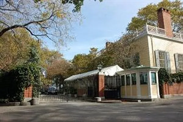 Sold by Douglas Elliman | media 28