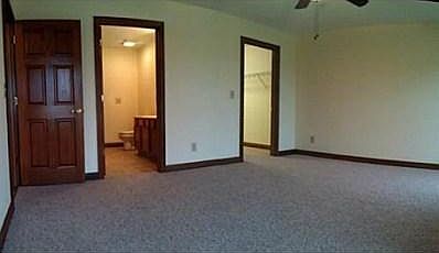 3rd image of 1850 Willow Lakes Dr