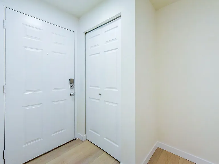 1605 Maple Ln #B — Photo 6