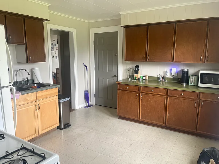 151 Fellows Ave — Photo 5