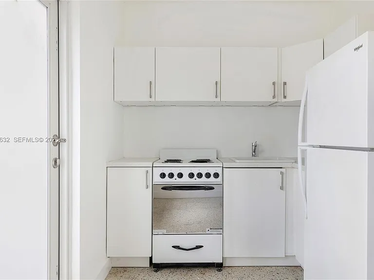 1202 NW 34th St #1200 — Photo 7