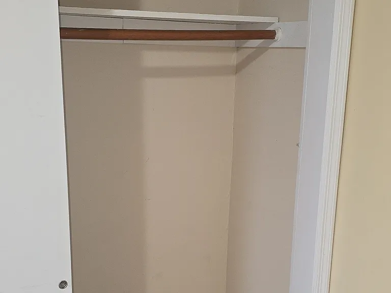 515 Summit Ave #4 — Photo 9