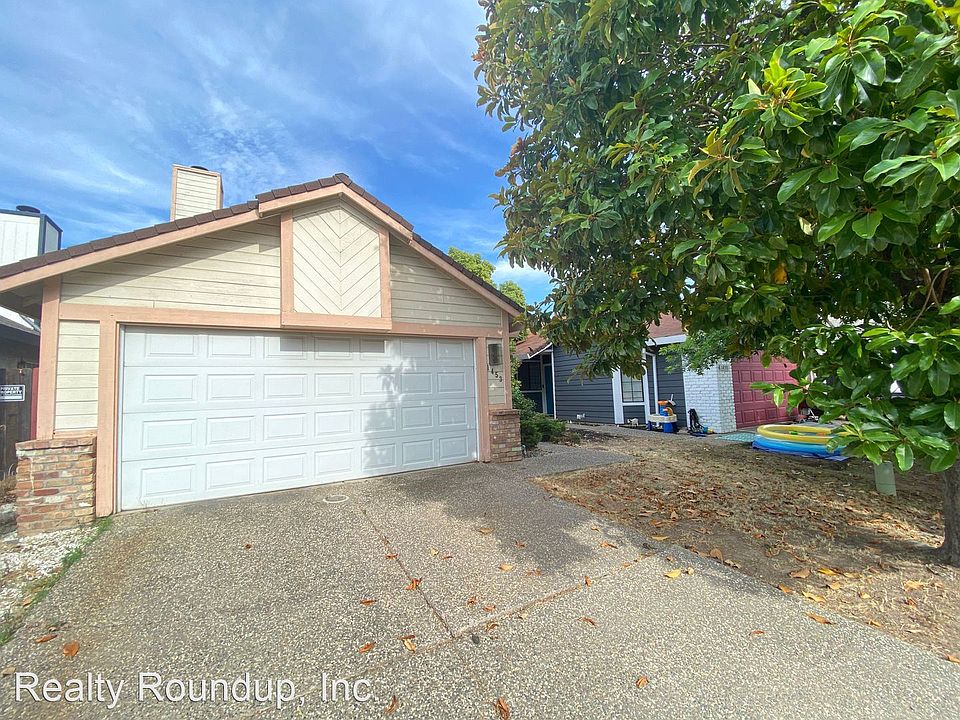 1st image of 1453 E Hidalgo Cir