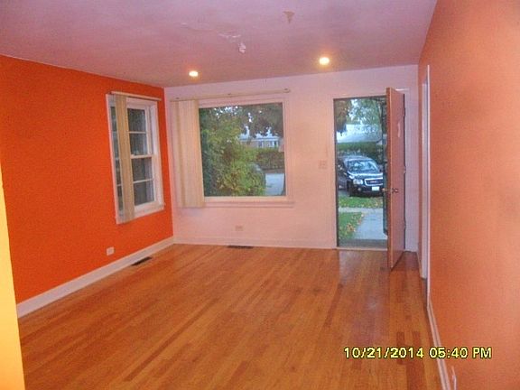 4th image of 4423 Emerson Ct