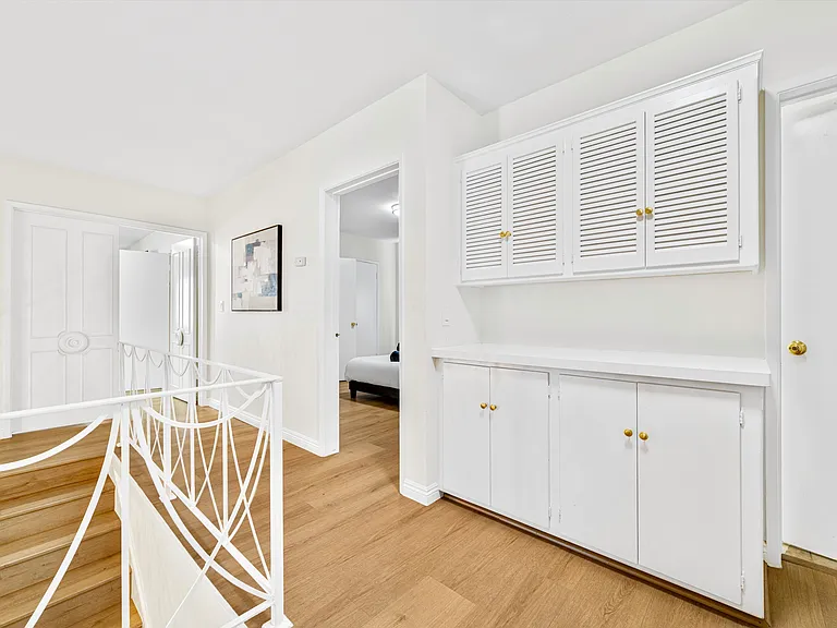 5400 Nagle Ave — Photo 5