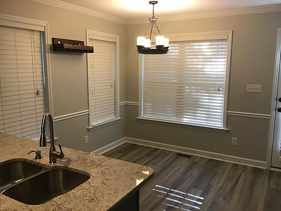 Dining area living