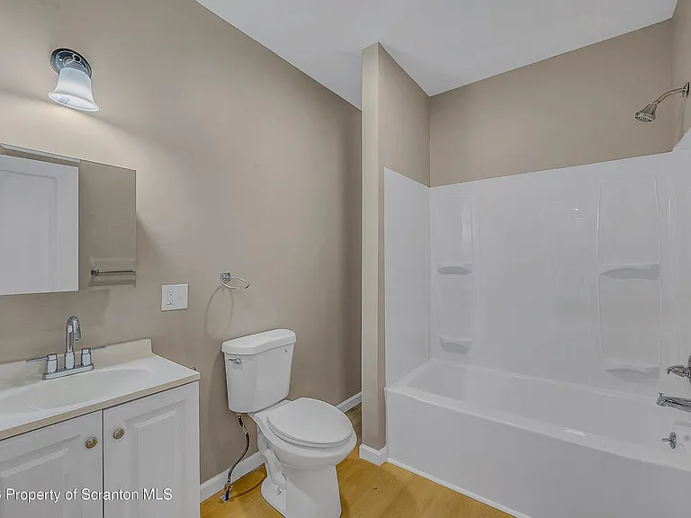 380 Scott St #3 — Photo 10