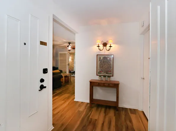 360 S Euclid Ave Unit 215, Pasadena, CA 91101