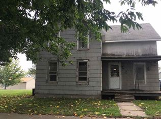 204 N 3rd St, Hanna City, IL 61536