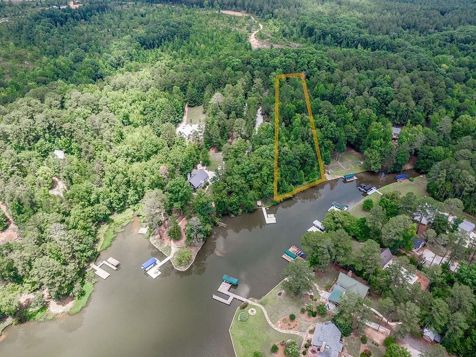 1st image of 1511 White Oak Dr