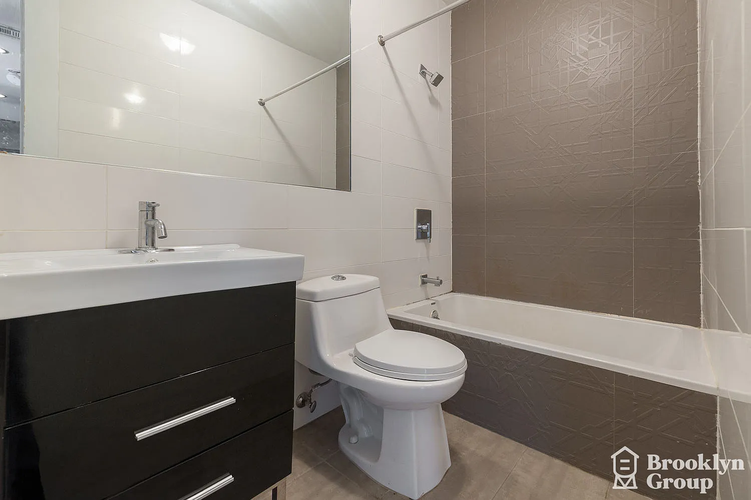 72 Himrod St — Photo 4