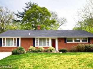 7131 Jayhawk St, Annandale, VA 22003